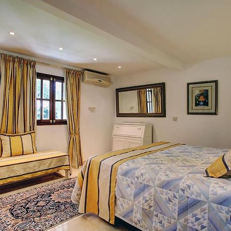 Exclusive Villa Las Palmeras Puerto Banus With Heated Private Swimming Pool, Marbella, Spain Экстерьер фото