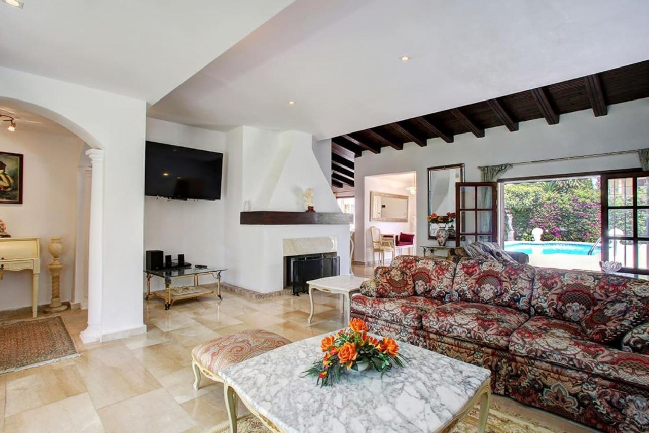 Exclusive Villa Las Palmeras Puerto Banus With Heated Private Swimming Pool, Marbella, Spain Экстерьер фото